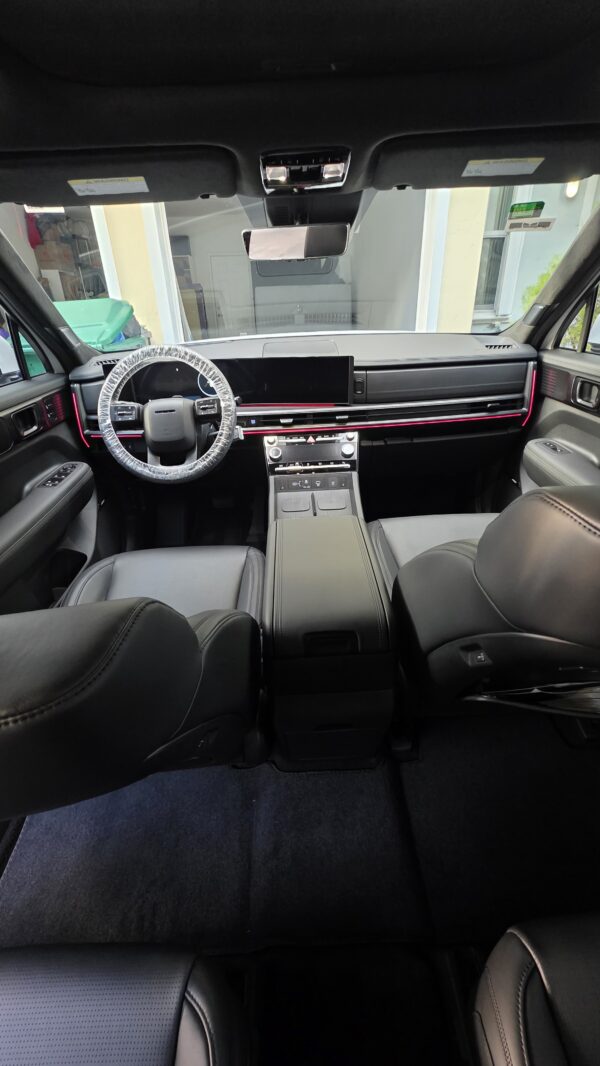 DIAMOND INTERIOR